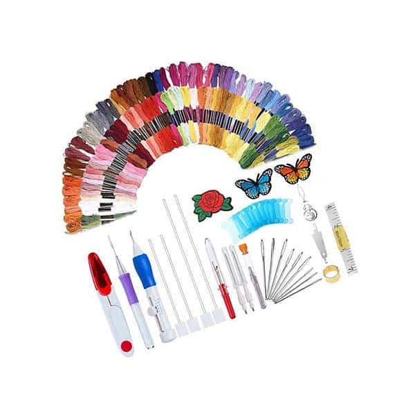 EmbroideryKit, 136 dijelni set konaca i ostalih najčešćih dodataka za vezenje
