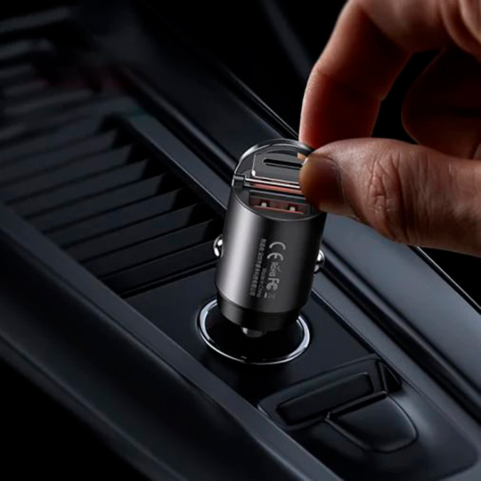Punjač za auto je izuzetno moćan, jer nudi snagu punjenja do 45W!